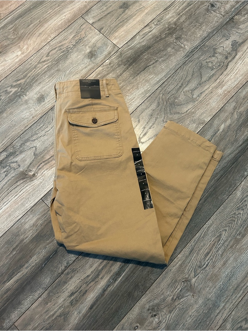 NWT BANANA REPUBLIC Tan  Authentic Chino High Rise Straight Leg Pants SIZE 4